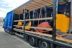Новое поступление б/у погрузчиков Jungheinrich и Linde на склад в Германии &mdash; Booster Lift