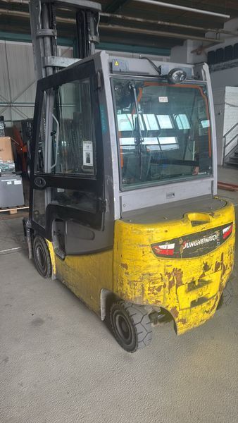 Jungheinrich EFG425K (Batt 2024 Bj) &mdash; вживана складська техніка | Booster Lift
