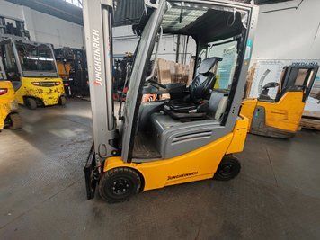 Jungheinrich EFG 316k li-ion/ 4v/ 1819mh/ 2022y &mdash; вживана складська техніка | Booster Lift
