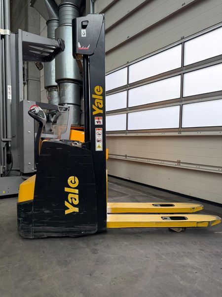 Yale MS12 &mdash; вживана складська техніка | Booster Lift