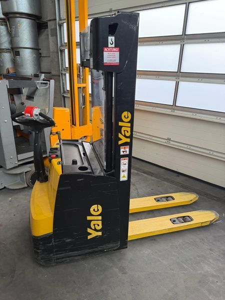 Yale MS12 &mdash; вживана складська техніка | Booster Lift