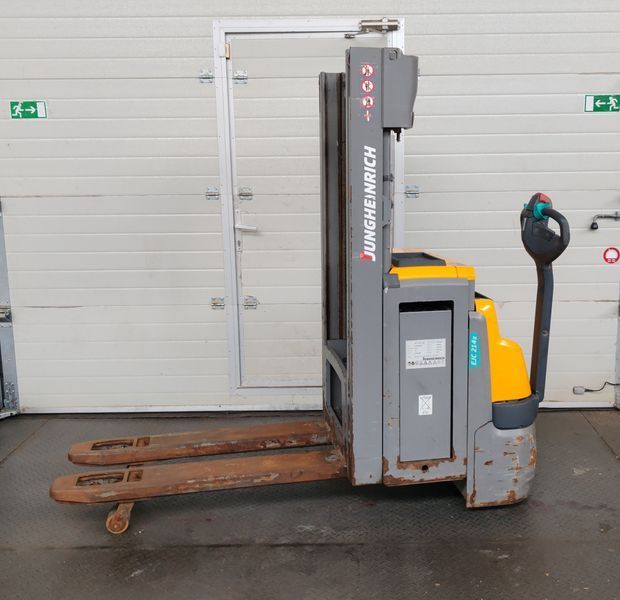 Jungheinrich EJC 214z 2.5m/ 551mh/ initial &mdash; вживана складська техніка | Booster Lift