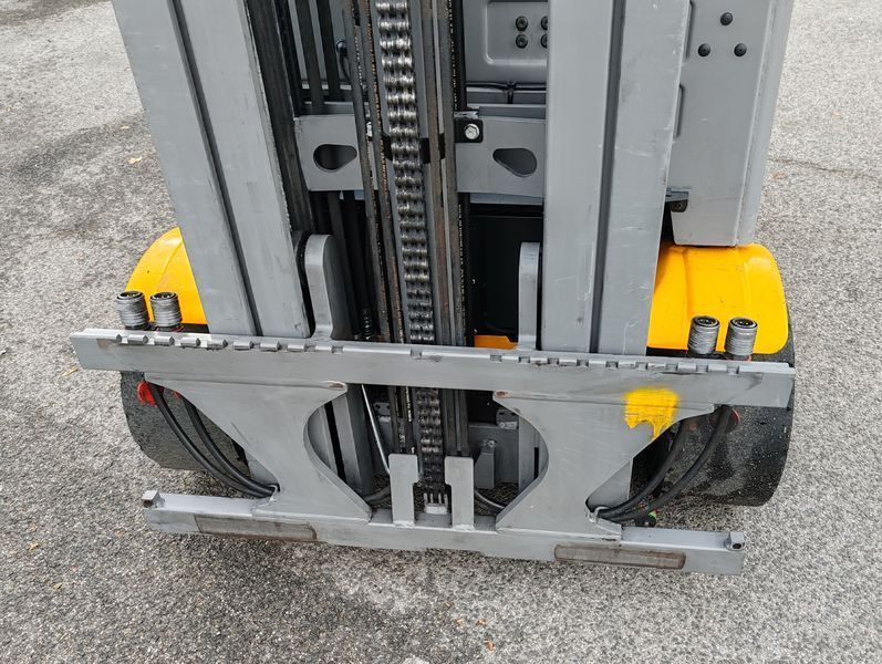 Jungheinrich EFG 320 4.8m/ 3728mh/ 4v &mdash; вживана складська техніка | Booster Lift