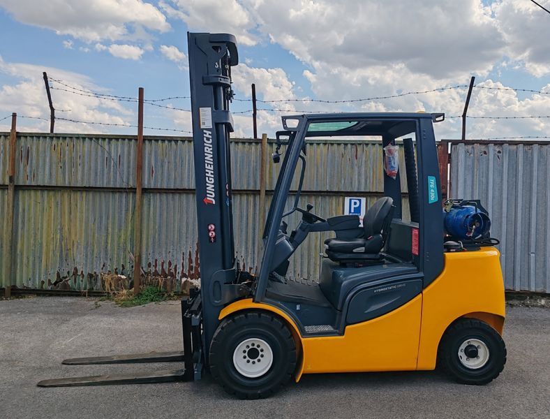 Jungheinrich TFG 430s 1555h/ 4.3m/ 4v &mdash; б/у складская техника | Booster Lift