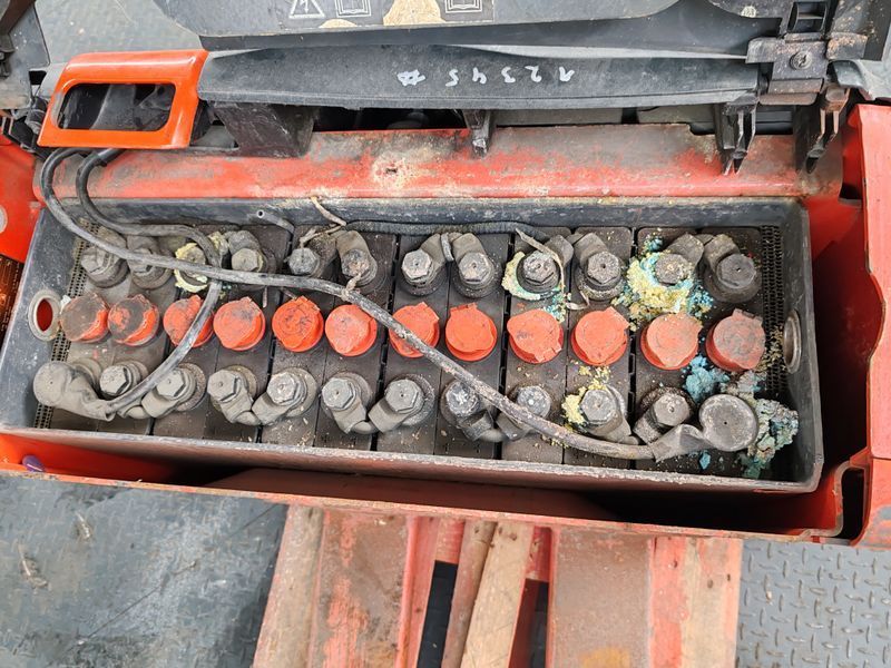 Linde T18 defect &mdash; б/у складская техника | Booster Lift
