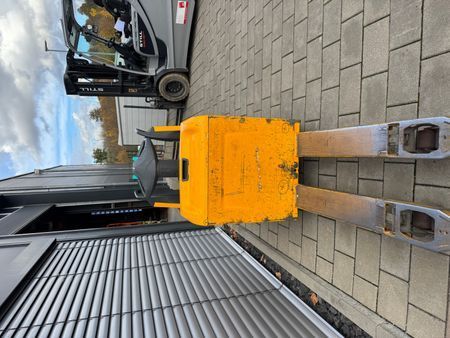 Jungheinrich ERE 120 FP Baujahr 2021 Lithium &mdash; б/у складская техника | Booster Lift