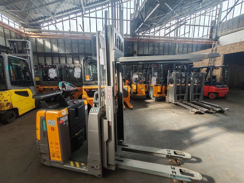 Jungheinrich ECD 320 1.6m/ 2021y/ 4999mh &mdash; вживана складська техніка | Booster Lift
