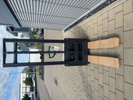 Bobcat LSM12N-7i &mdash; б/у складская техника | Booster Lift