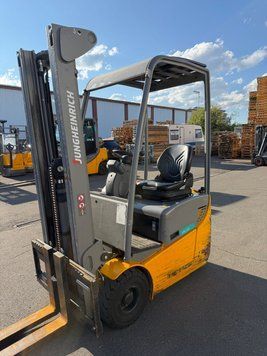 Jungheinrich EFG 110 2022y/ 3.3m/ 1127h &mdash; вживана складська техніка | Booster Lift