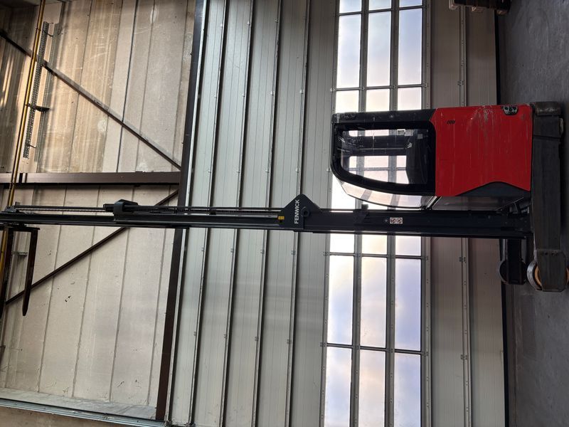 Linde R 14 &mdash; вживана складська техніка | Booster Lift