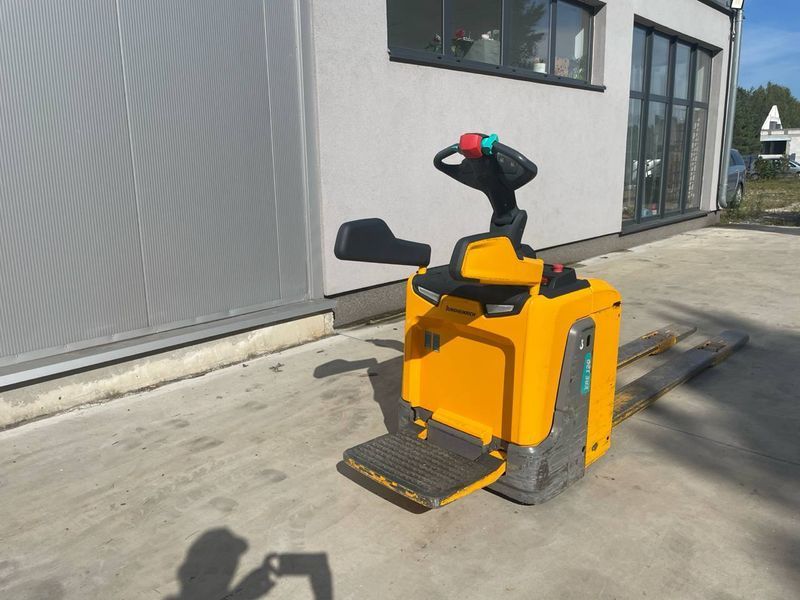 Jungheinrich ERE 120 2400mm 50% batt &mdash; вживана складська техніка | Booster Lift