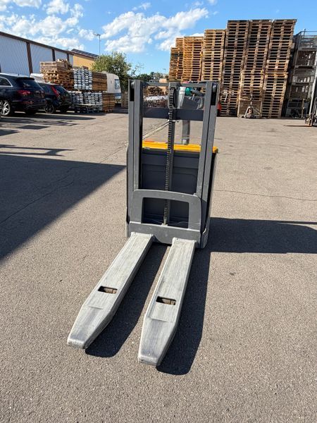 Jungheinrich EJD 118 1.6m/ 208mh/ &mdash; вживана складська техніка | Booster Lift