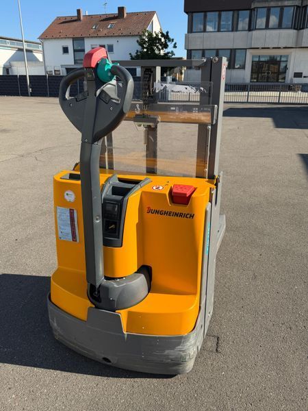 Jungheinrich EJD 118 1.6m/ 208mh/ &mdash; вживана складська техніка | Booster Lift