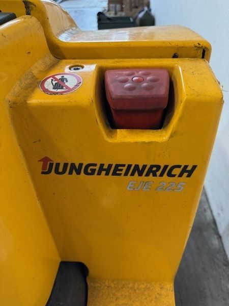 Jungheinrich EJE 225 &mdash; б/у складская техника | Booster Lift