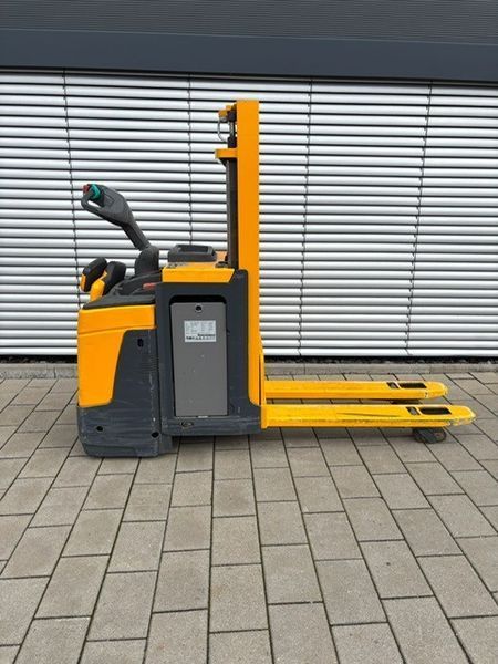 Jungheinrich ERD 220 KLPF &mdash; вживана складська техніка | Booster Lift