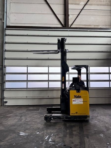 Yale MR14 &mdash; вживана складська техніка | Booster Lift