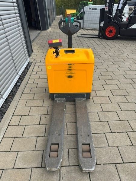 Jungheinrich EJE 116 mit Waage &mdash; вживана складська техніка | Booster Lift