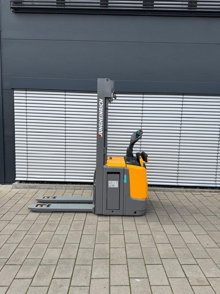 Jungheinrich ERC 216z - 525DZ Triplex Initalhub &mdash; б/у складская техника | Booster Lift