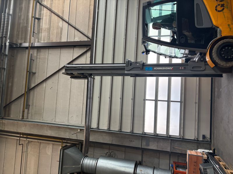 Jungheinrich EFG 425K &mdash; б/у складская техника | Booster Lift