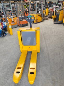 Jungheinrich EJE C20 &mdash; вживана складська техніка | Booster Lift