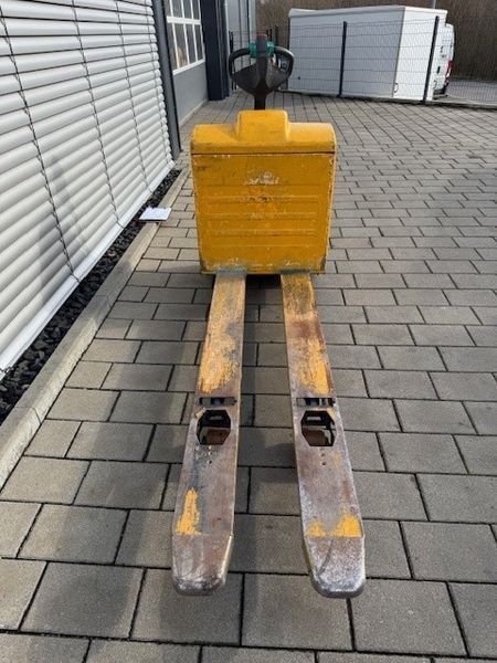 Jungheinrich EJE 220 &mdash; вживана складська техніка | Booster Lift