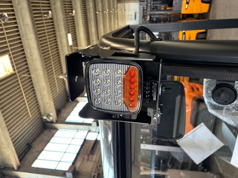 Bobcat B18NT &mdash; вживана складська техніка | Booster Lift