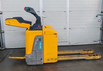 Jungheinrich ERE 225 KP &mdash; вживана складська техніка | Booster Lift
