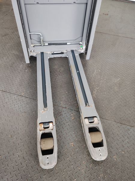 Jungheinrich EJC 214z 2.9m/ 164mh &mdash; вживана складська техніка | Booster Lift