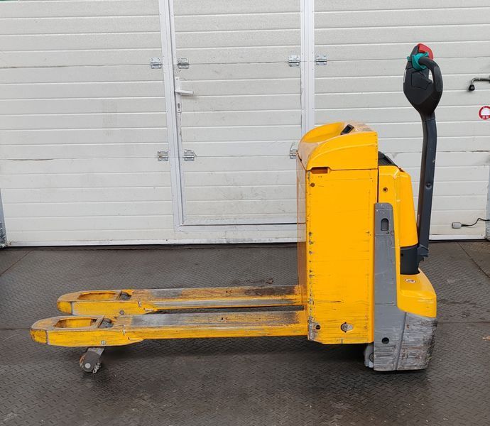 Jungheinrich EJE 116 1.6t/ 990h/ 250ah &mdash; вживана складська техніка | Booster Lift